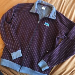 Patagonia Men’s Maroon Zip Up (damaged)